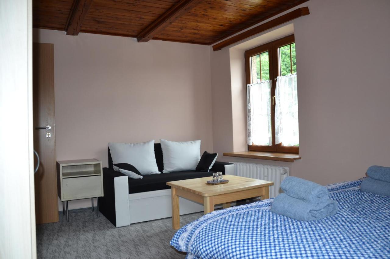 Penzion Pod Severakem Lučany nad Nisou Exterior foto